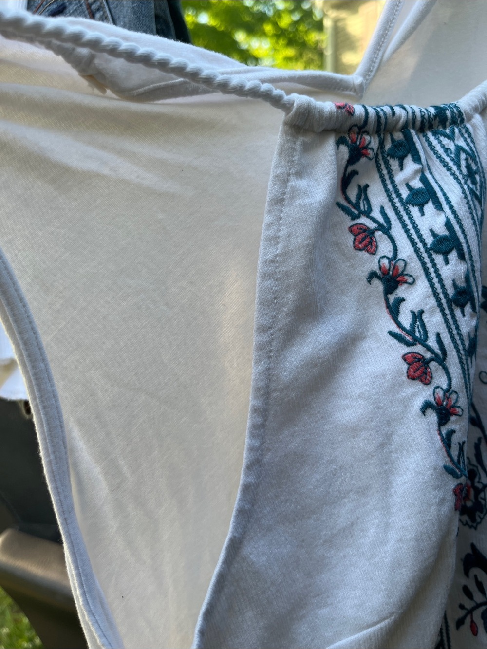 Skies Are Blue White W-Teal/Coral Embroidery Halter Top Size L - Picture 4 of 7